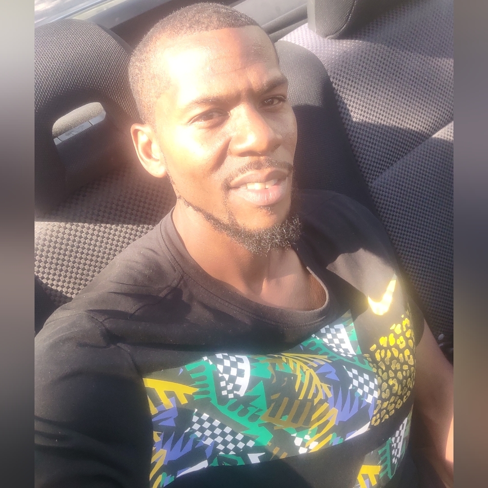 It's alot of low ballers on Poshmark‼️😏